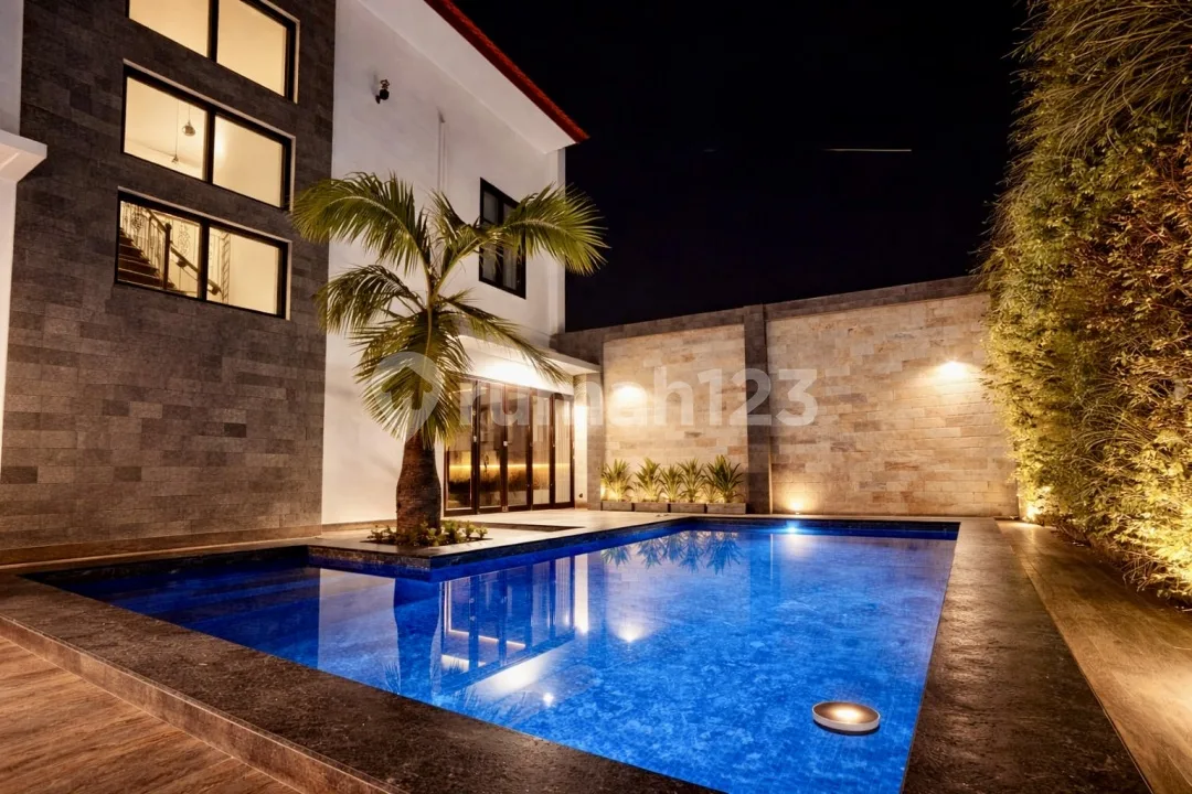 Modern Villa Balangan Jimbaran 3 Bedrooms 172M2. - Image 1 of 4