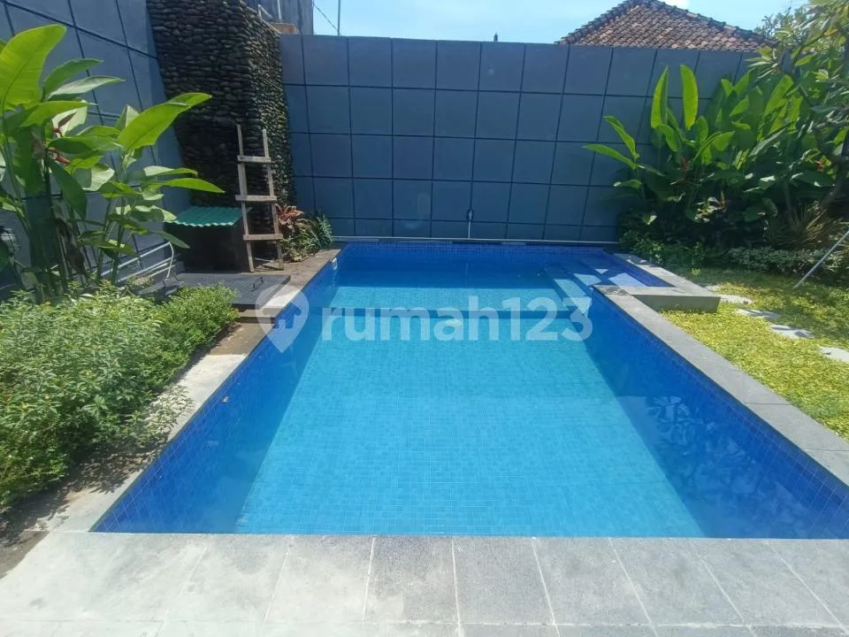 Vila Furnished 1 Lantai Dekat Pantai Sanur Bali - Image 3 of 4