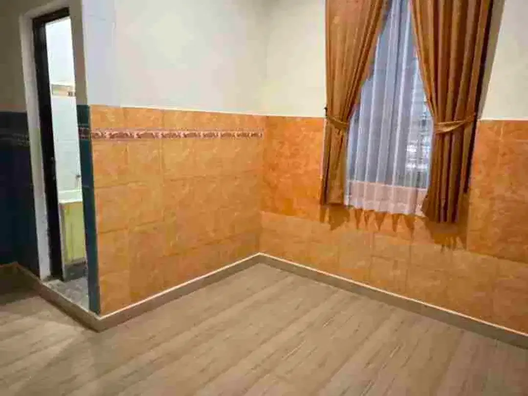 RUMAH SECOND LANTAI II DALUNG PERMAI UNTUK DIJUAL - Image 4 of 10