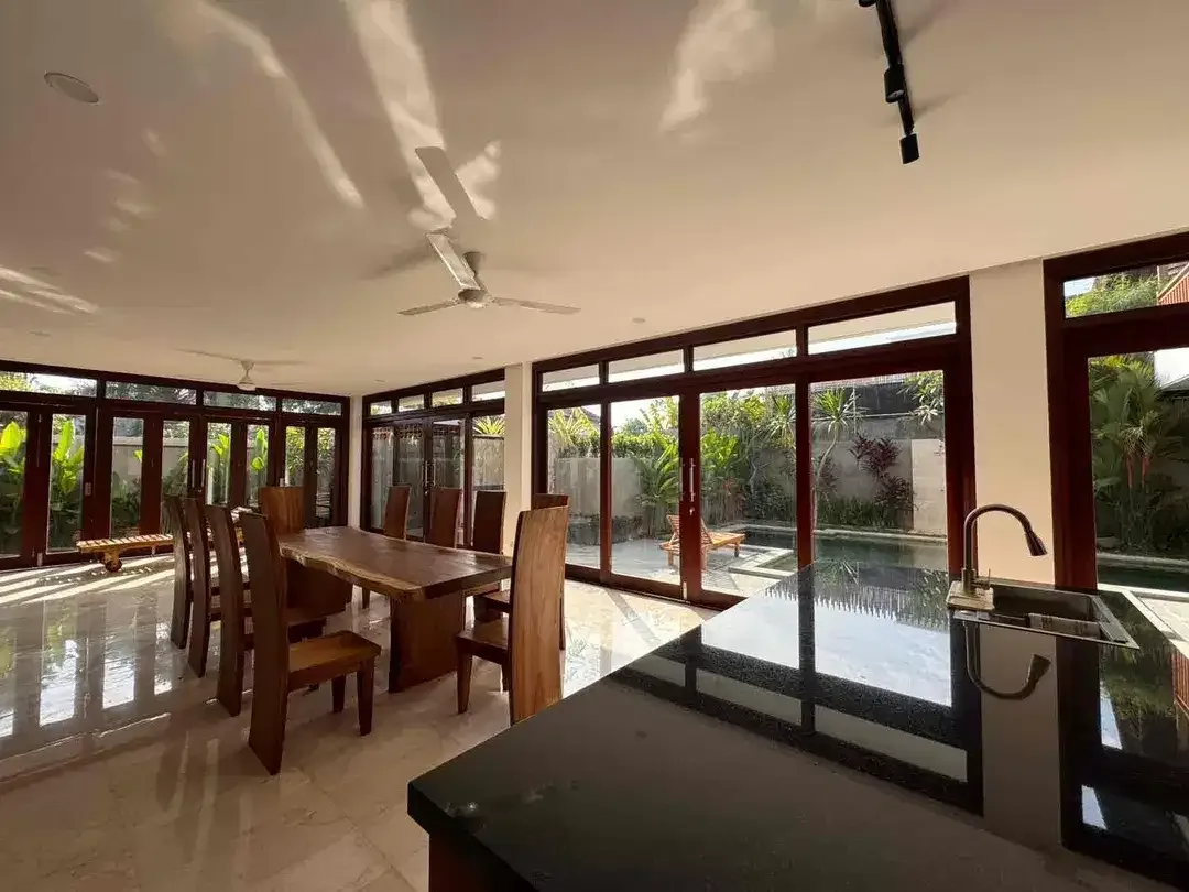 Brand New Luxury Villa 5 Bed, In Pererenan - Image 9 of 10