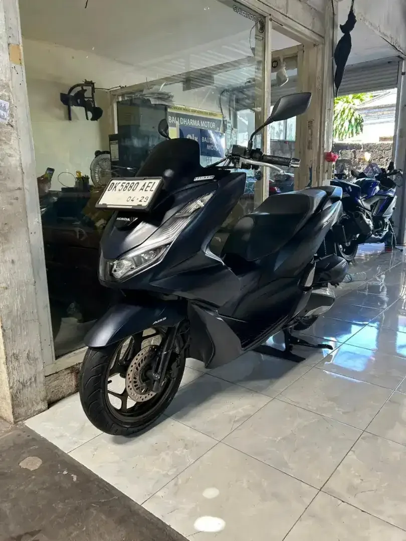 DP 500K / BUNGA MENURUN 2% / HONDA PCX 160 ABS TAHUN 2024 - Image 1 of 7