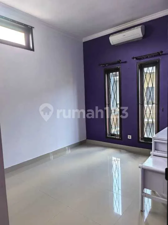 For Rent Rumah One Gate Kawasan Tenang Aman Teuku Umar Barat - Image 3 of 4