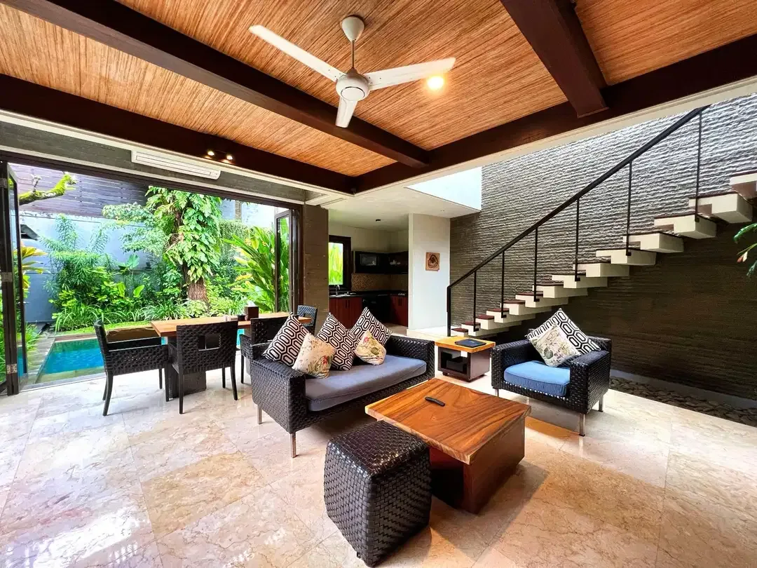 Villa Mewah 250 Meter Dari Pantai Seminyak Bali - Image 4 of 10