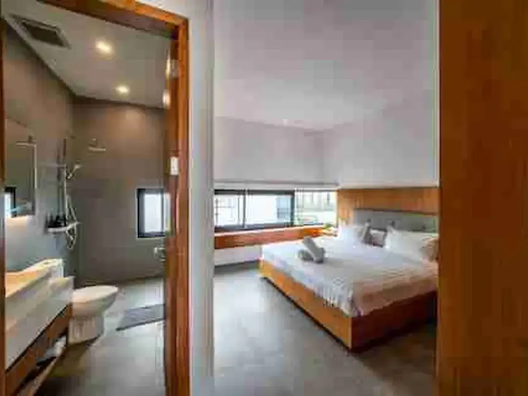 Villa Tropical Modern Tumbak Bayuh Canggu Dekat Pantai - Image 9 of 10