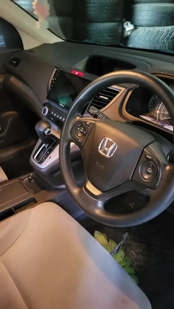 Honda CRV Gen4 matik 2000 CC thn 2014 tangan pertama asli Bali - Image 4 of 5