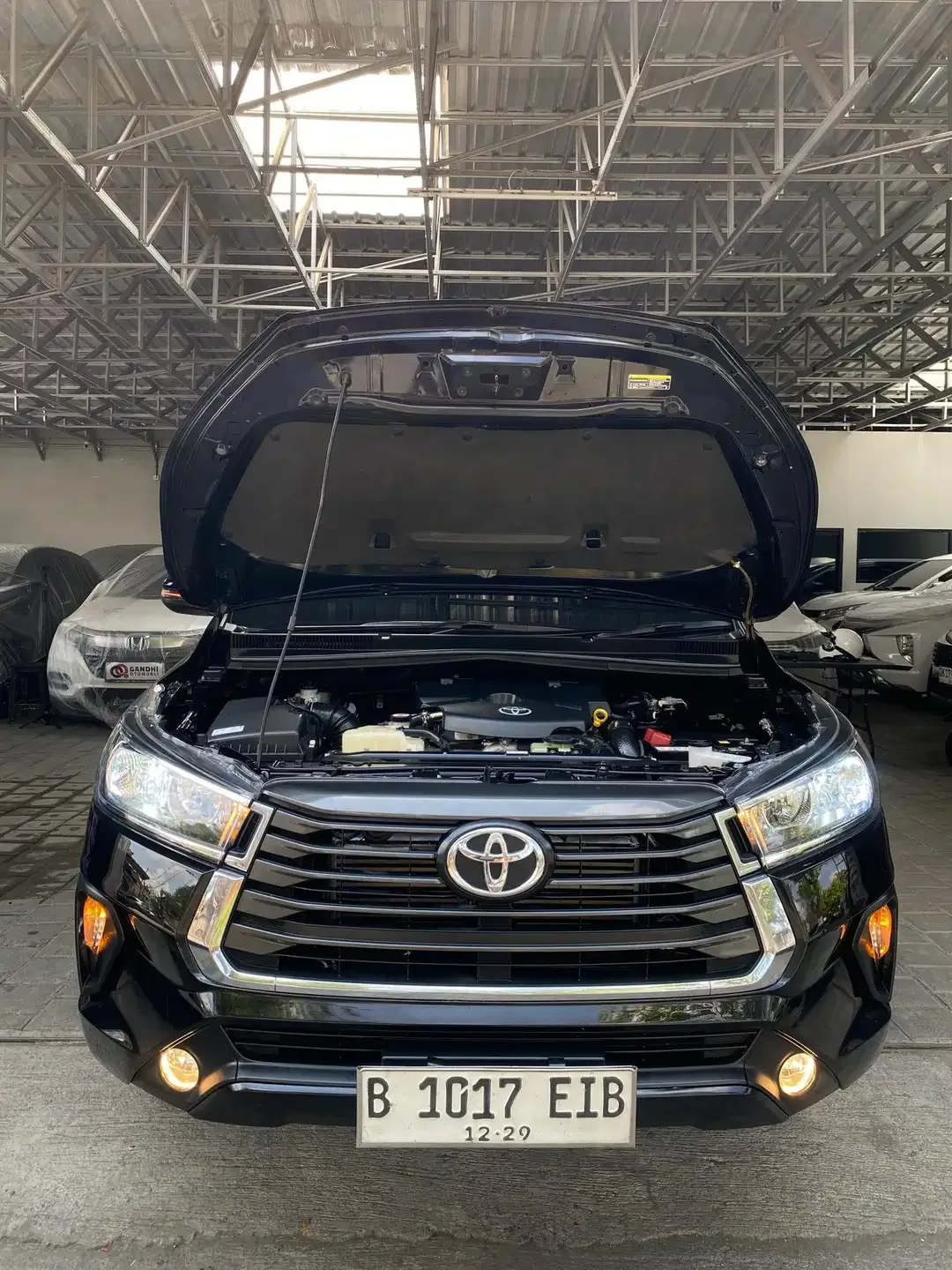 Innova G 2.4 Diesel Matic 2024 - Image 2 of 10
