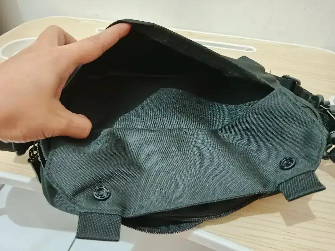 Tas Selempang Slingbag  Casual Bhn Cordura Bagus Tebal
Uk.22x6x14cm - Image 6 of 6