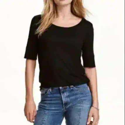 Kaos Putih H&M panjang - Image 2 of 2