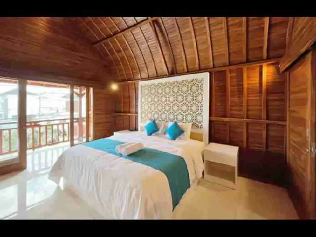 Villa jalan utama Pantai seseh fully furnished SHM ada NIB - Image 3 of 10