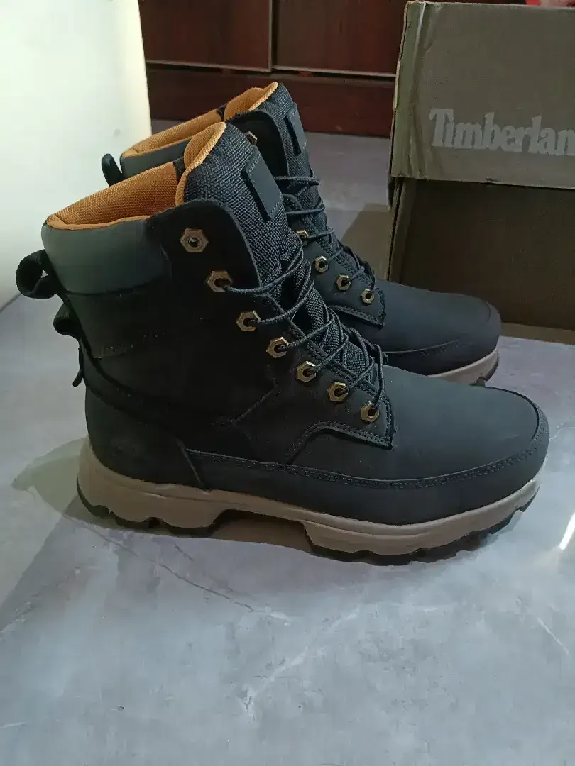 Sepatu timberland ultra 42 - Image 2 of 5