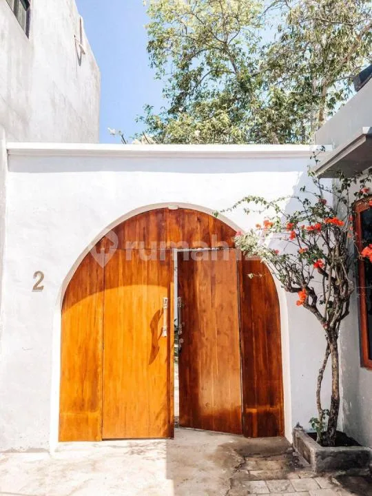 Leasehold Villa Sanur Beachside - Image 1 of 4