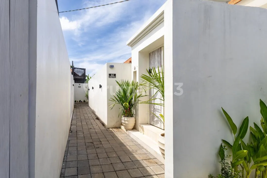 2 Bedrooms Villa For Rent,Seminyak, Yearly - Image 3 of 4