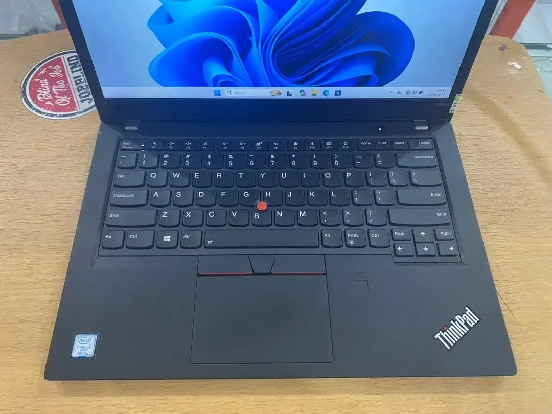 Lenovo ThinkPad T480S Core i7Gen8 Ram 8GB SSD 256GB Touchscren Mulus - Image 3 of 10