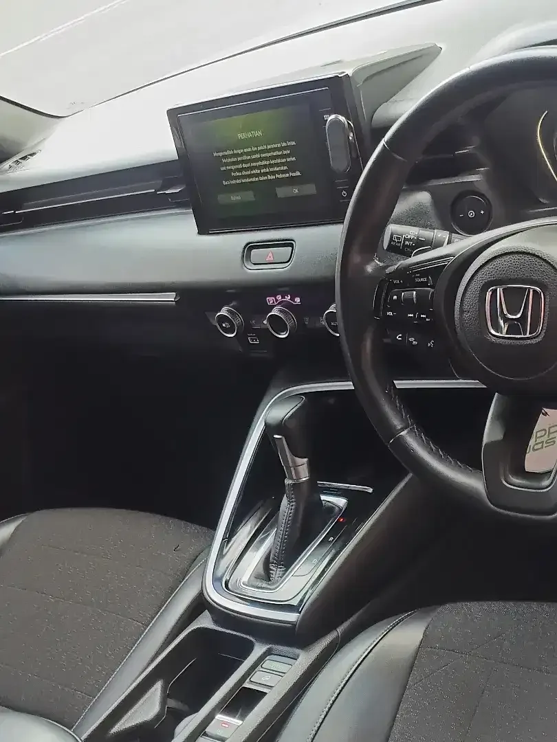 HRV SE NEW MODEL 2023 PAJAK BARU LOW KM SEPERTI BARU - Image 5 of 10