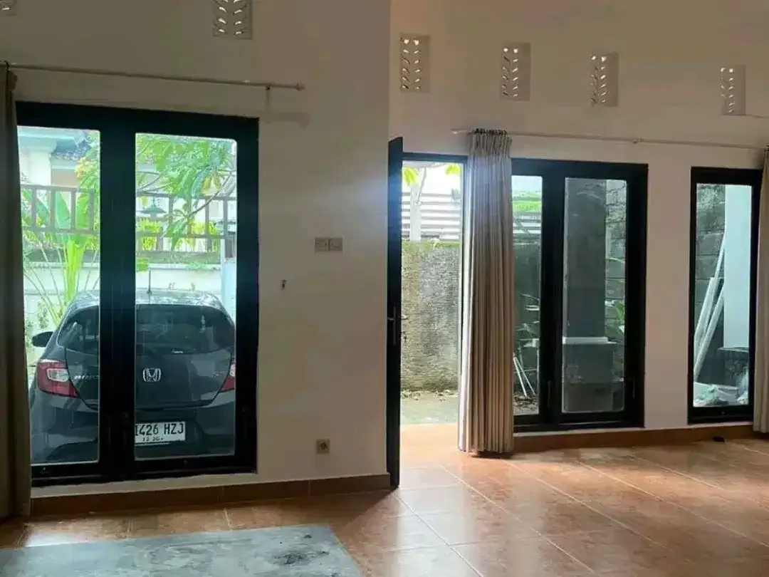 Dijual Rumah Bagus Lantai 1 - Taman Sari, Kerobokan - Image 5 of 8