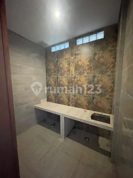 Villa 11 kamar di Kerobokan, Badung bisa untuk kos elit - Image 4 of 4