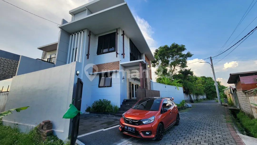 Villa Modern 3 Kamar di Padonan dengan Pemandangan Menajubkan - Image 1 of 4