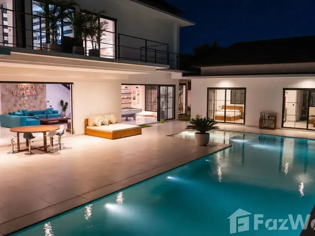 4 Bedroom Villa for sale in Seminyak, Bali - Image 2 of 10
