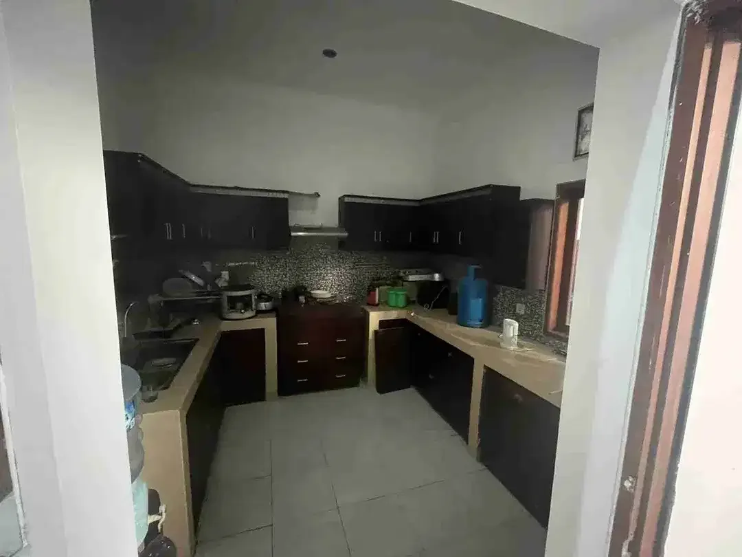 Rumah 2 Lantai Renon Dekat Lapangan Puputan - Image 7 of 10
