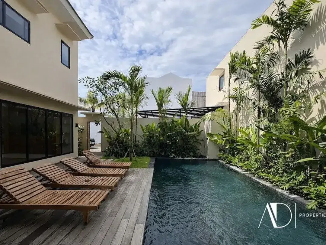LEASEHOLD | MODERN 4-BEDROOM VILLA NEAR SANUR BEACH - Image 3 of 10