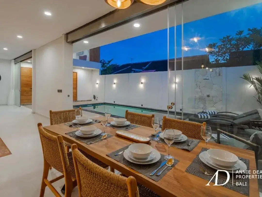 LEASEHOLD | MODERN MINIMALIST 3-BEDROOM VILLA IN PADONAN, CANGGU - Image 4 of 10