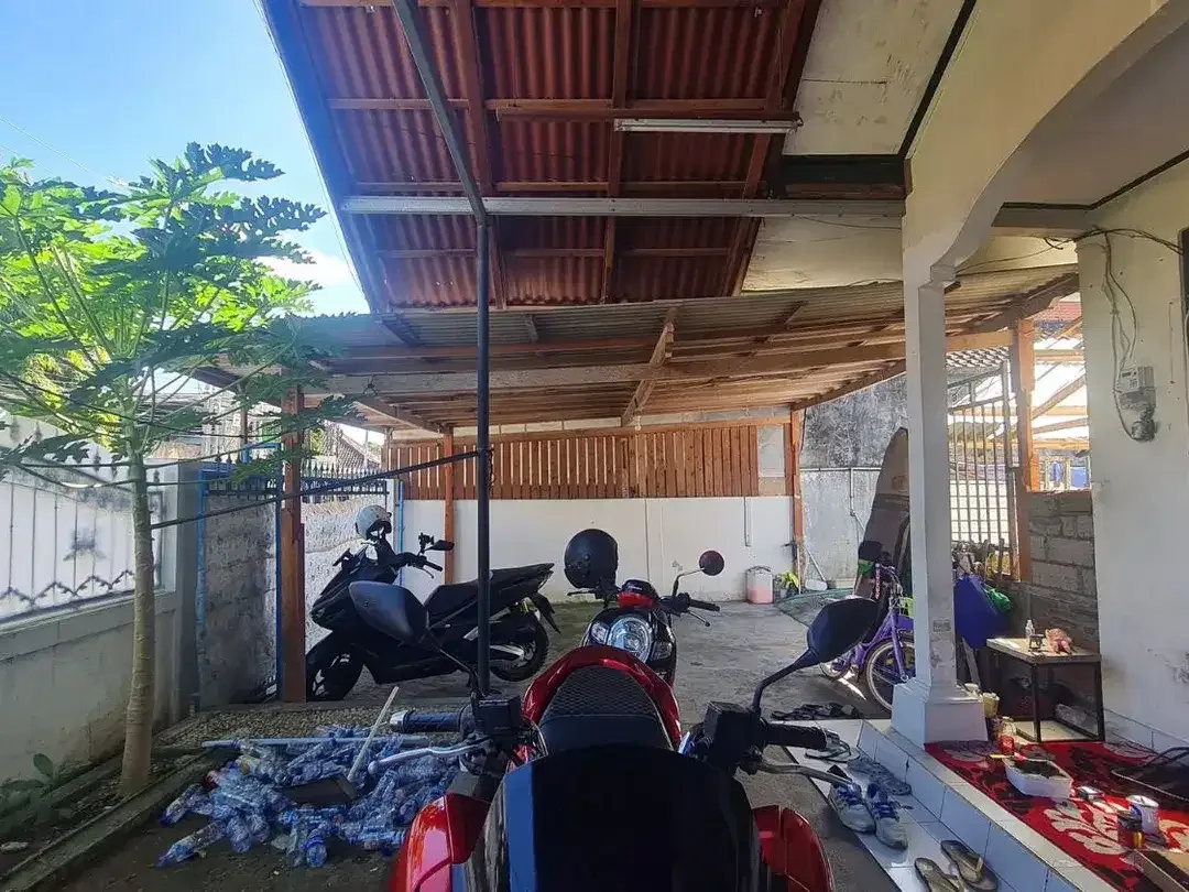 Rumah Lokasi Strategis 3 Kamar Tidur Dijual, di Taman Griya Jimbaran - Image 4 of 10