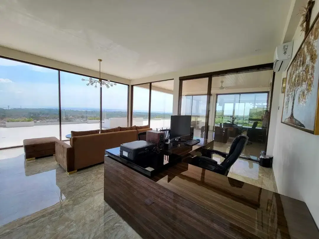 LUXURY BRAND NEW VILLA WITH UNBLOCK OCEAN, AIRPORT VIEW - Image 8 of 10