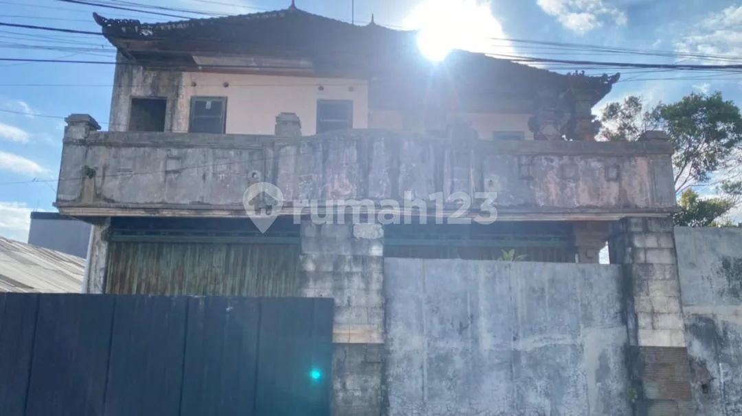 Jarang Ada! Dijual Rumah Megah Posisi Hook di Tengah Kota Denpasar - Image 4 of 4
