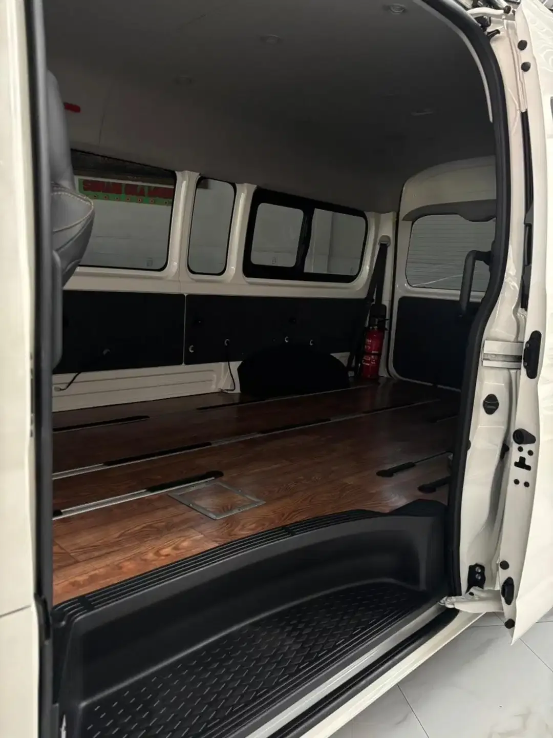 Hiace premio manual - Image 6 of 7