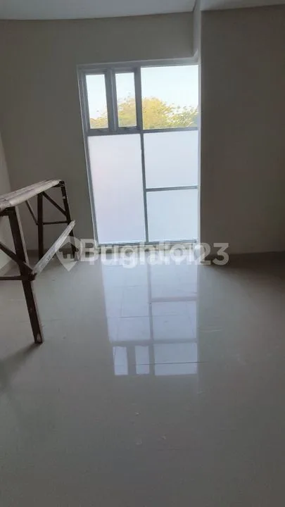RUMAH GRESS DENGAN KOLAM RENANG DI NUSA DUA - Image 2 of 4