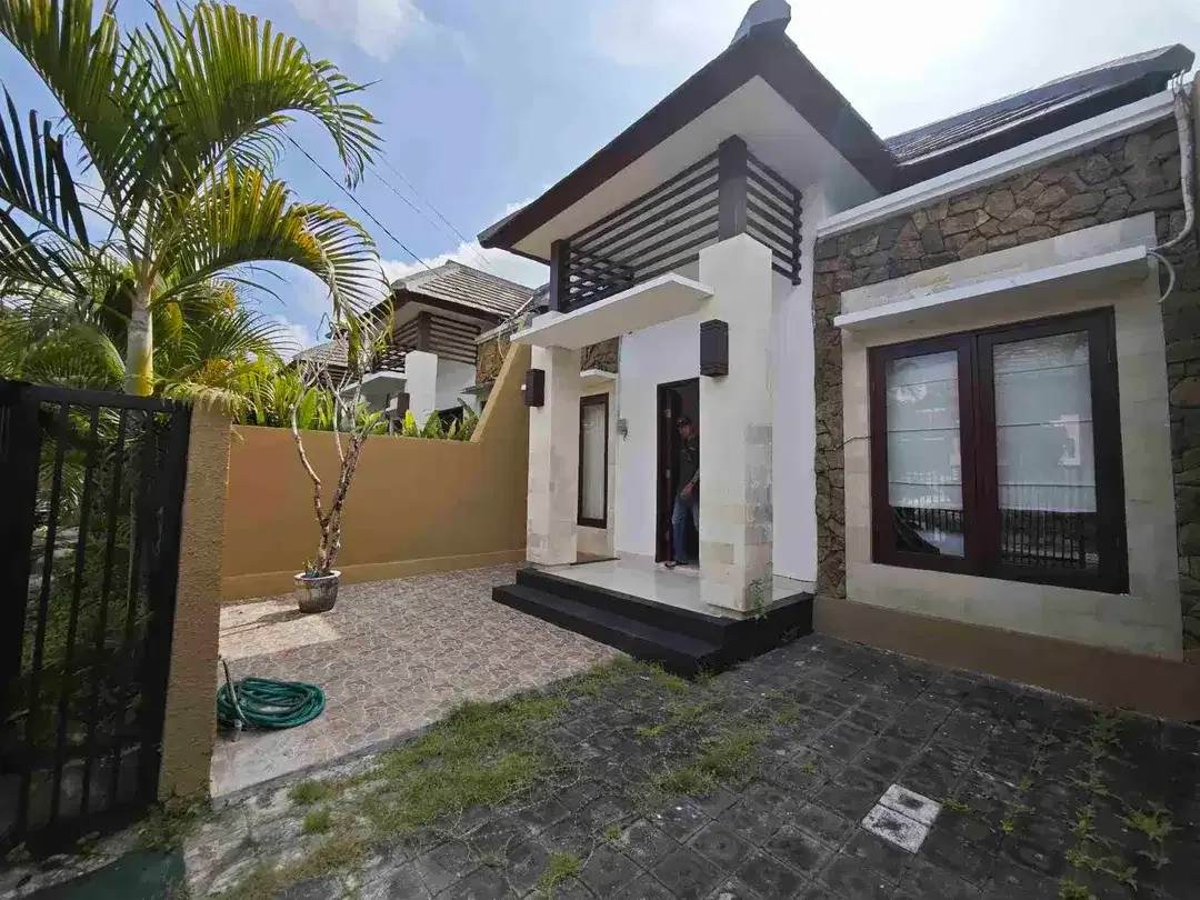 Rumah Premium Royal Garden Nusa Dua - Image 2 of 10