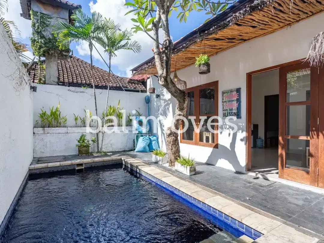 Villa Dua Kamar Tidur Sederhana di Pantai Sanur - Image 2 of 10