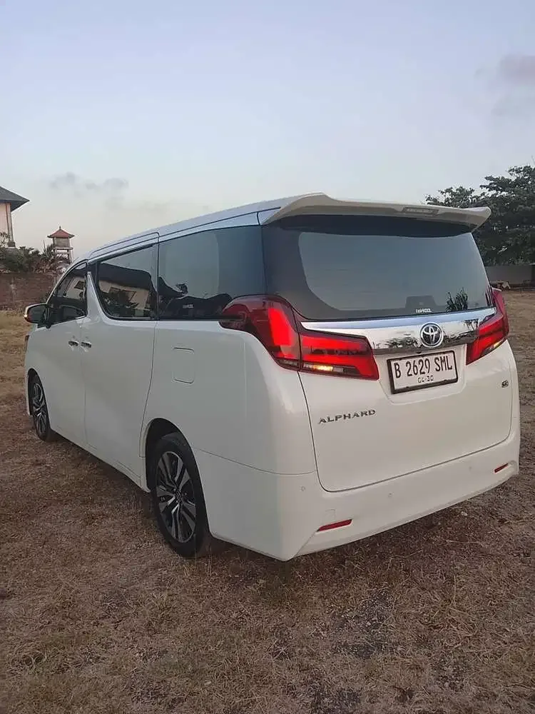 Toyota Alphard 2020 Diesel - Image 6 of 8