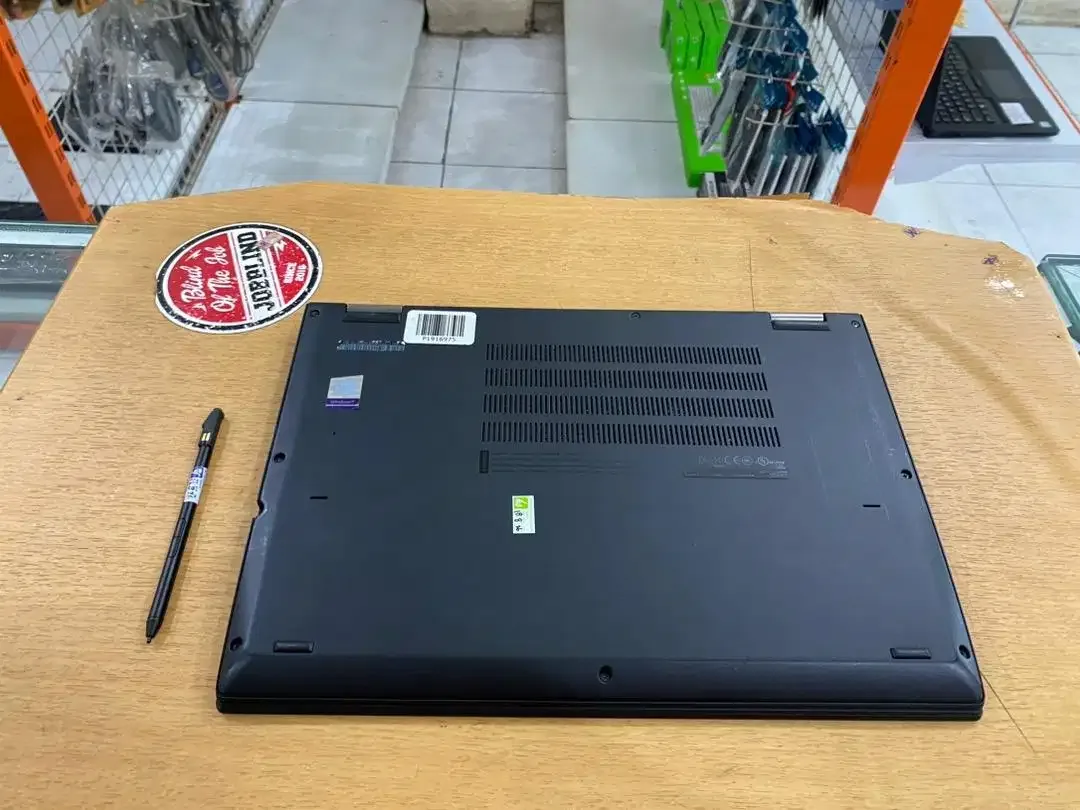 Lenovo ThinkPad X380 Yoga Core i7Gen8 Ram 16GB SSD 256GB Touchscren - Image 10 of 10