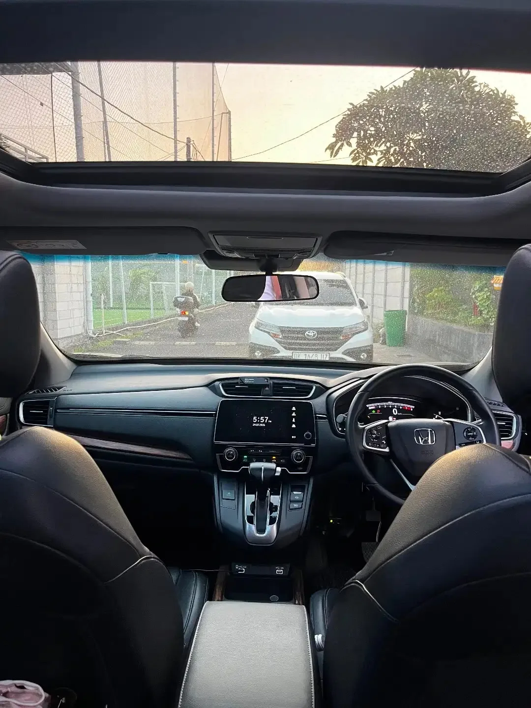 HONDA CRV TURBO 1.5 PRESTIGE SENSING 2021 - Image 8 of 8