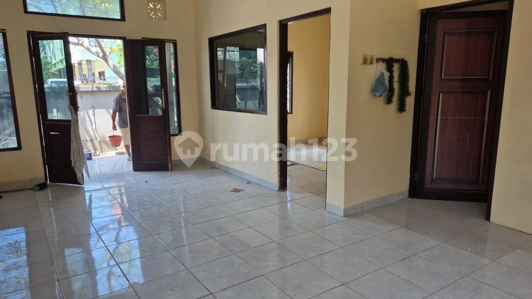 Disewakan Rumah Tinggal 1 Lantai Tengah Kota Denpasar Selatan - Image 4 of 4