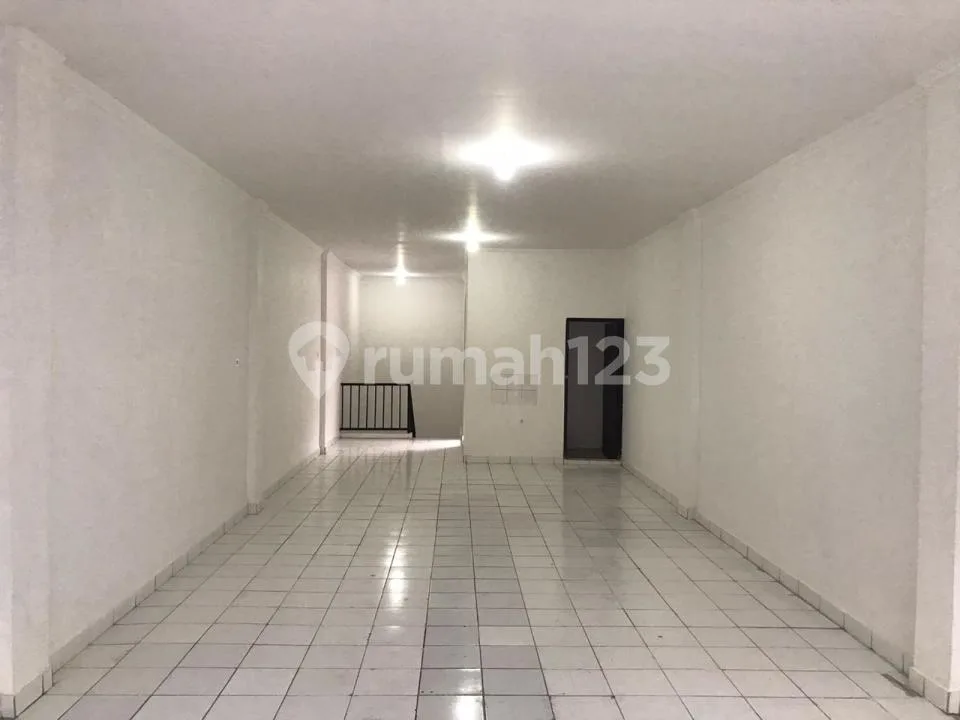 Ruko 3Lt Jl. Diponegoro, Siap Huni & Usaha - Image 4 of 4