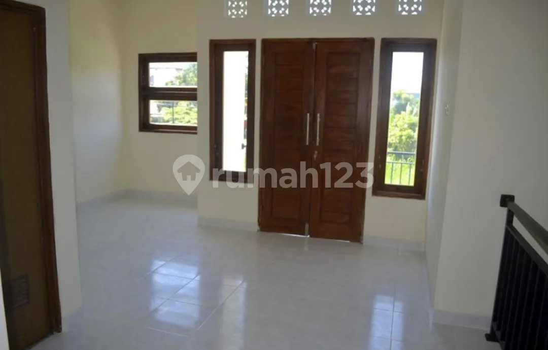 Rumah 2 Lantai di Renon - Cocok untuk Rumah Tinggal, Kantor, atau Co-Living Space - Image 2 of 4