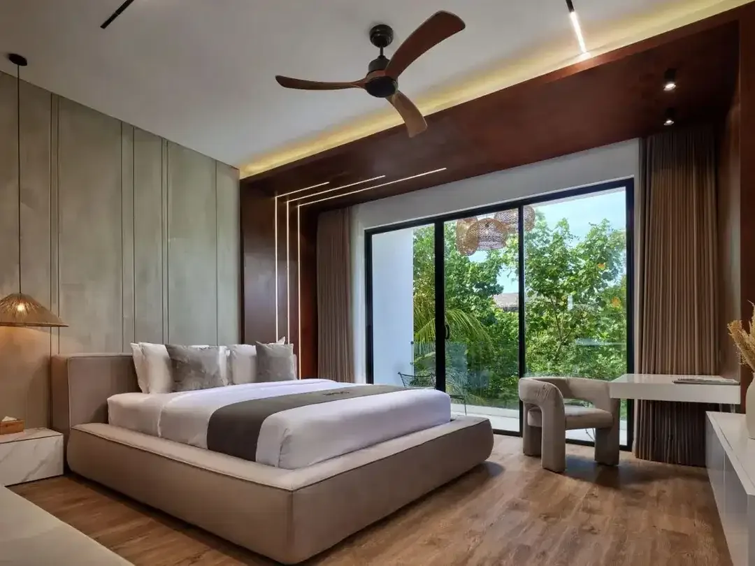 A RARE OCEAN-VIEW 5-BEDROOM LUXURY VILLA IN PERERENAN - Image 4 of 10