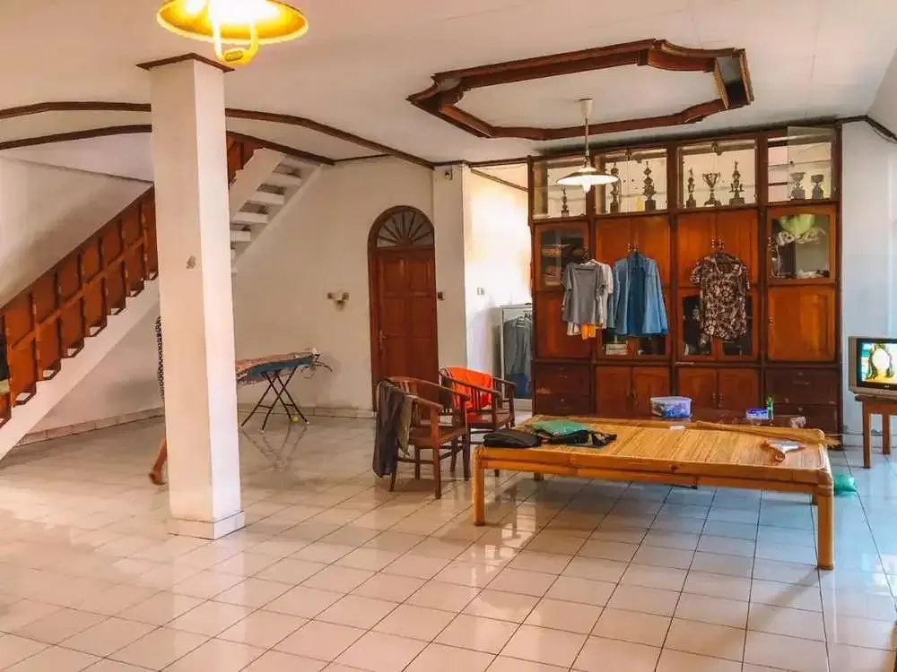 RUMAH PUSAT KOTA LOKASI RENON - Image 5 of 10