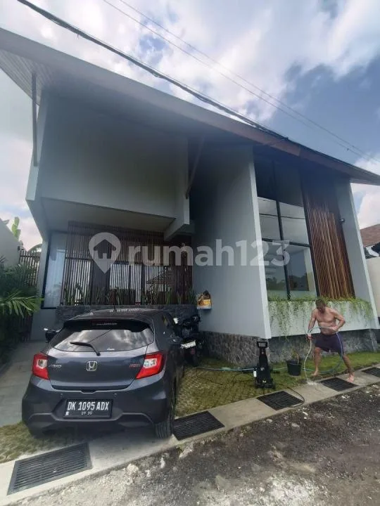Villa Baru 2 Lantai Dijual atau Disewakan di Kedungu Tabanan - Image 1 of 4