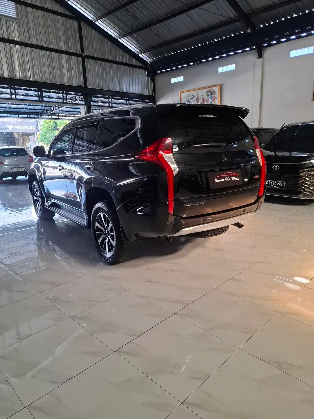 Mitsubsihi pajero sport dakar 2018 - Image 3 of 5