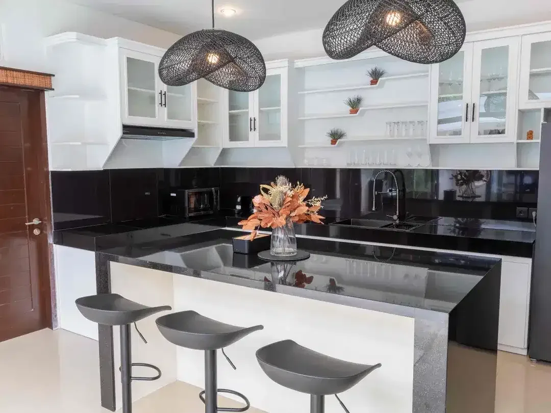 LIMITED TIME PRICE OFFER
LEASEHOLD VILLA 3BR BERAWA, CANGGU - Image 5 of 10