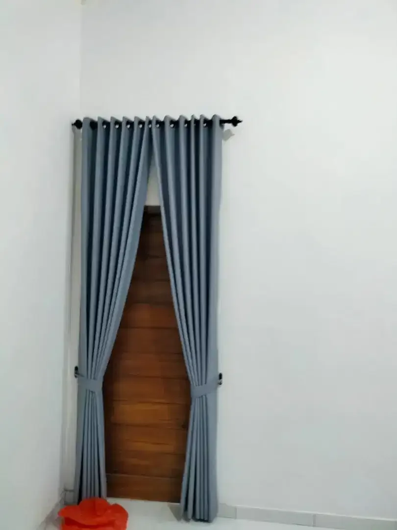 Korden/ Gorden/ Curtain Blackout Abu Abu - Image 5 of 6