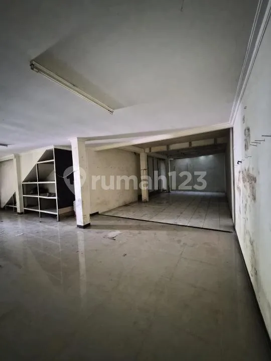 Bangunana Ruko dan Kostan di Jalan Utama Taman Giri Bali - Image 3 of 4