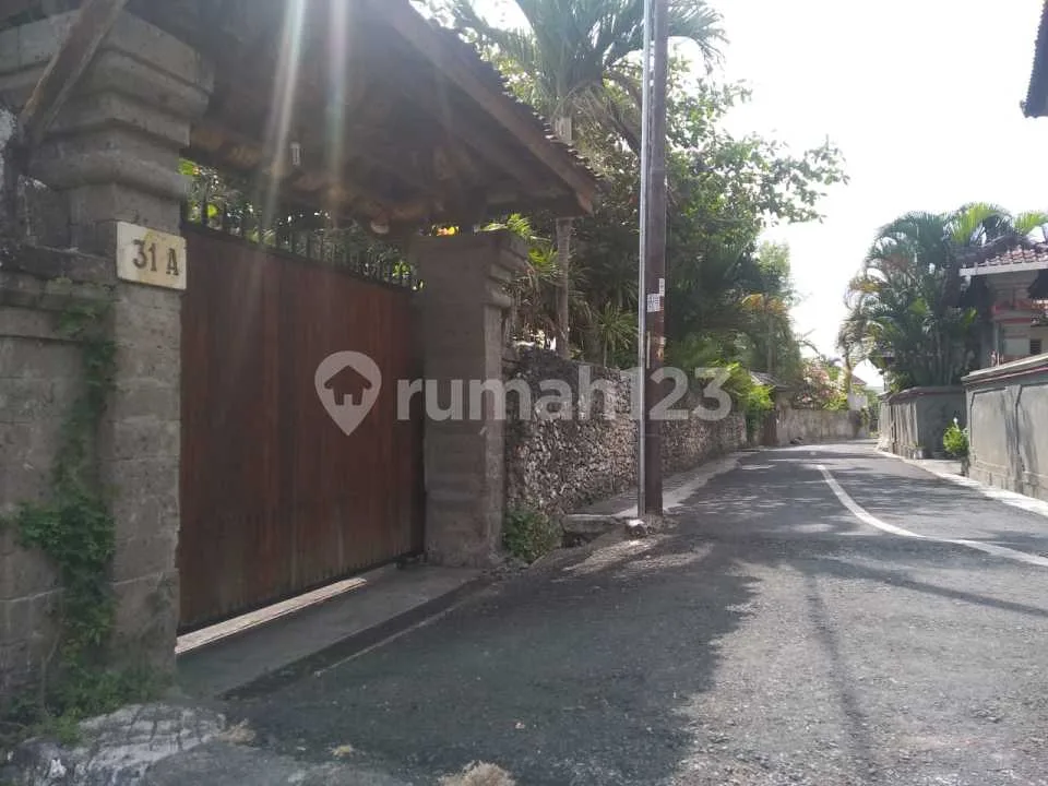 Tanah Bonus Bangunan Villa Area Banjar Semer Umalas Dekat Canggu dan Seminyak - Image 1 of 4