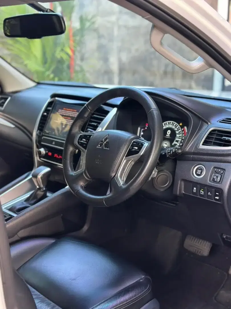 PAJERO DAKAR 2022 NEW MODEL LOW KM ISTIMEWA SIAP PAKAI - Image 5 of 10
