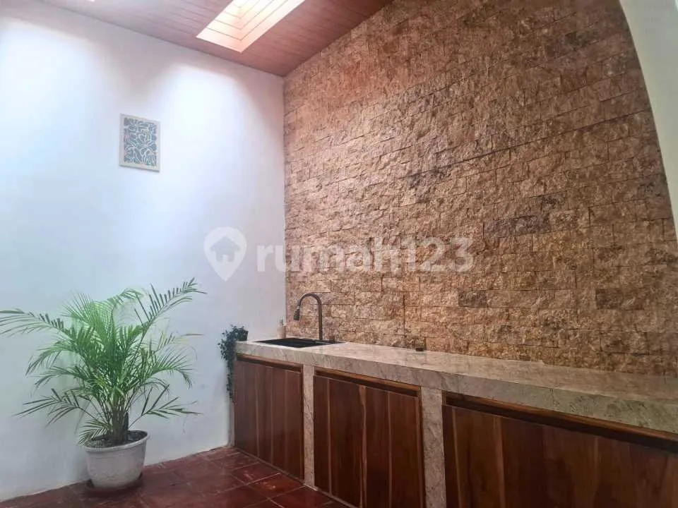 Rumah Siap Huni di Cluster One Gate System Samatha Residence Mumbul Nusa Dua Tipe Modern Tropical Murah - Image 4 of 4