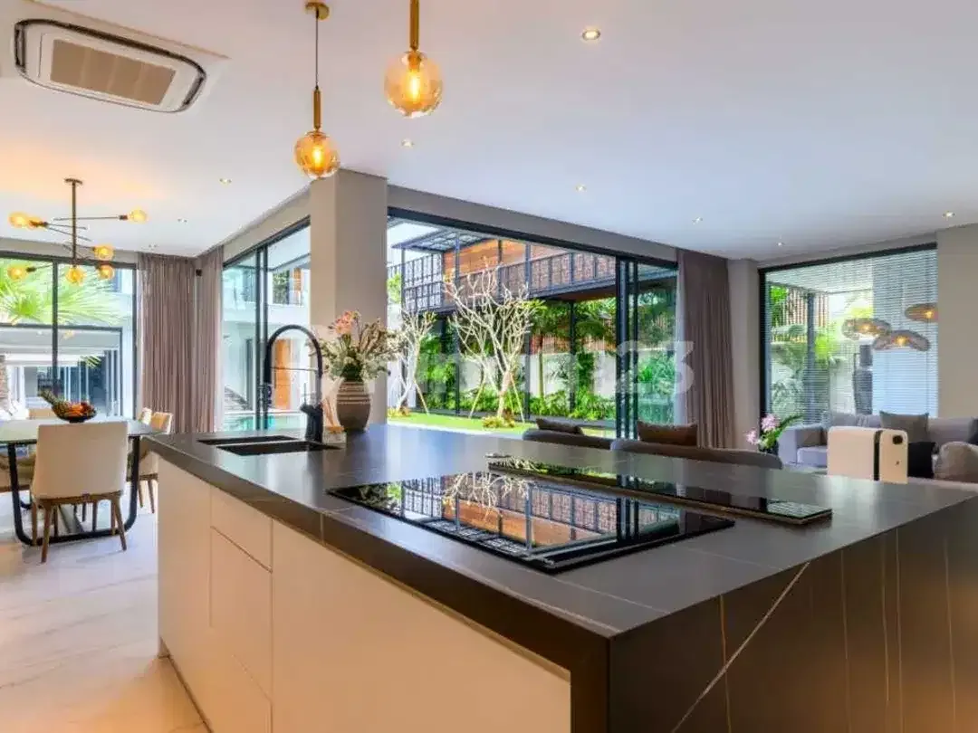 Villa Luxury Modern Berlokasi di Ungasan, Pemandangan Laut - Image 7 of 10