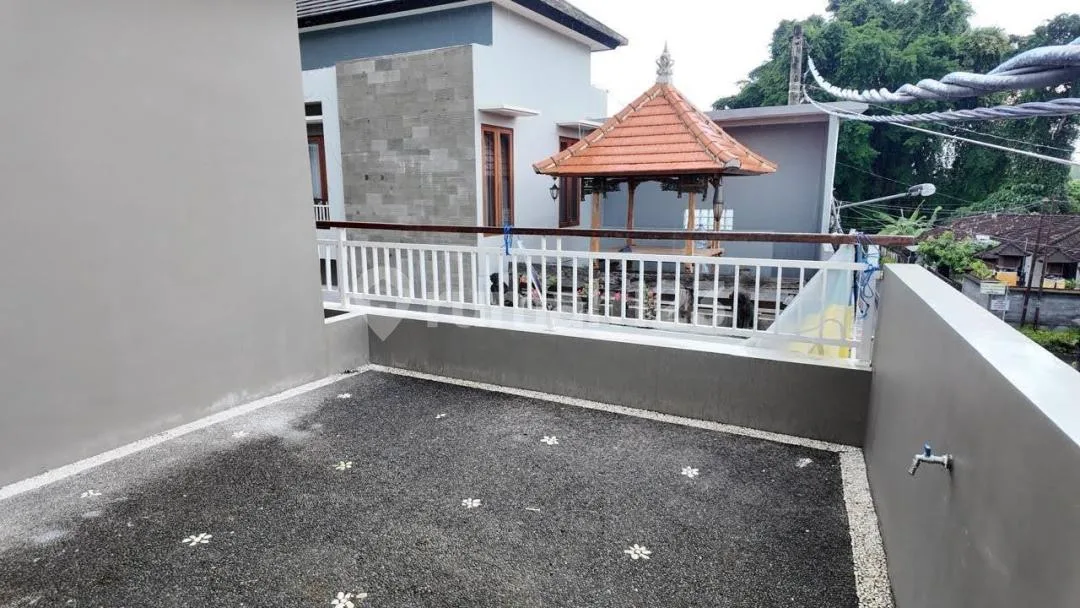 Rumah Semi Villa Dalam Komplek One Gate System, Kertajaya Residence - - Image 3 of 4